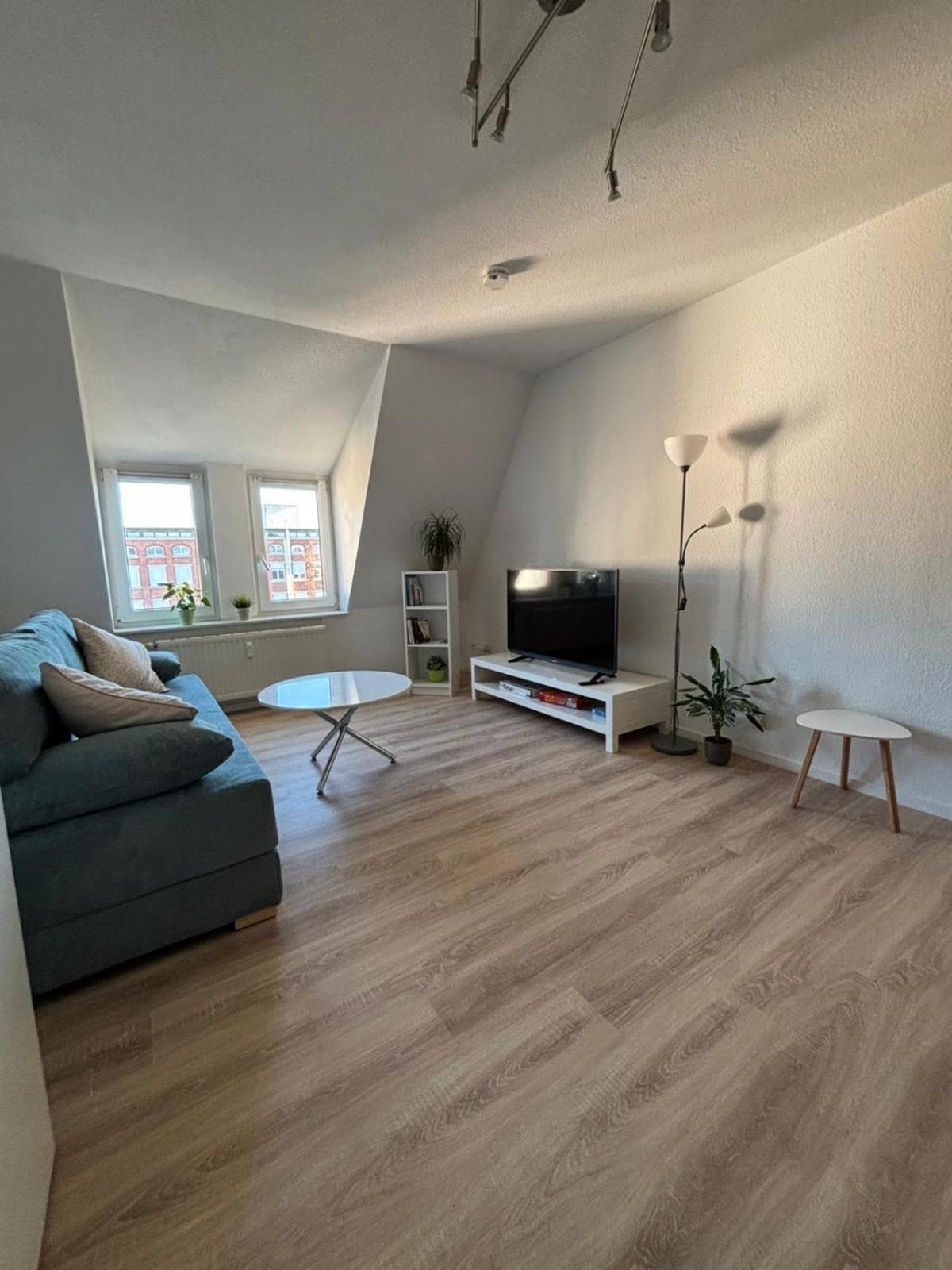 1 Raum Dachgeschosswohnung In Ruhiger Lage Limabach - Oberfrohna Εξωτερικό φωτογραφία